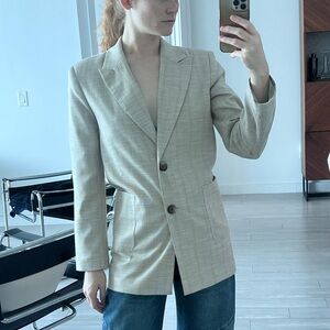 Chic Beige Blazer